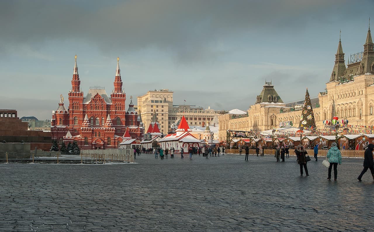 🌊 Фестиваль «Москва — на волне. Рыбная неделя»: Где гастрономия встречает азарт рыбалки
